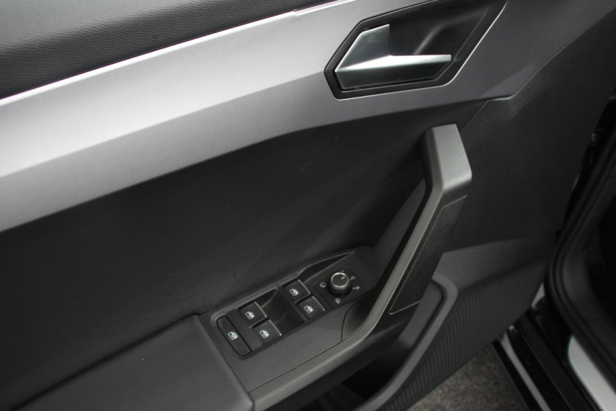 Seat Leon ST FR 1.5 eTSI DSG | Adaptieve Cruise Control | Navigatie | Digitale cockpit| Full LED koplampen| Stoelverwarming| Parkeersensoren | Apple Carplay/Android Auto |