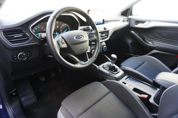 Ford FOCUS Wagon 1.0 EcoB.125PK Hybrid Business/Trekhaak/Camera/ 48.000km!!