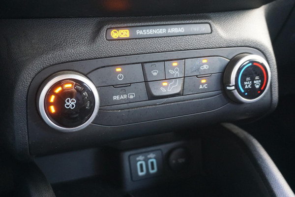 Ford FOCUS Wagon 1.0 EcoB.125PK Hybrid Business/Trekhaak/Camera/ 48.000km!!