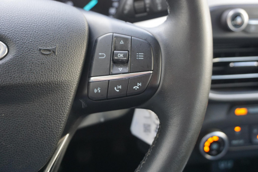 Ford FOCUS Wagon 1.0 EcoB.125PK Hybrid Business/Trekhaak/Camera/ 48.000km!!