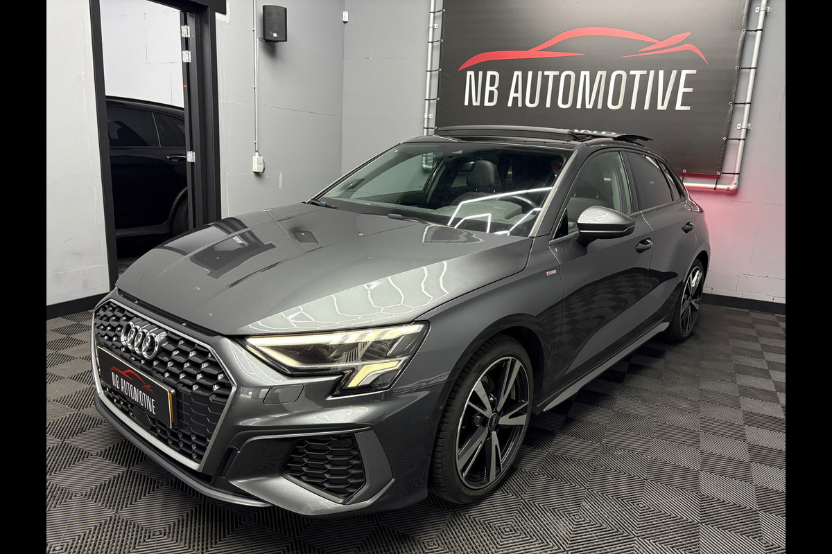 Audi A3 Sportback 35 TFSI S-line Pano