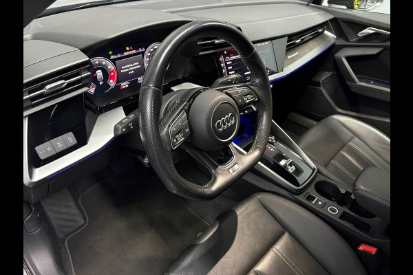 Audi A3 Sportback 35 TFSI S-line Pano