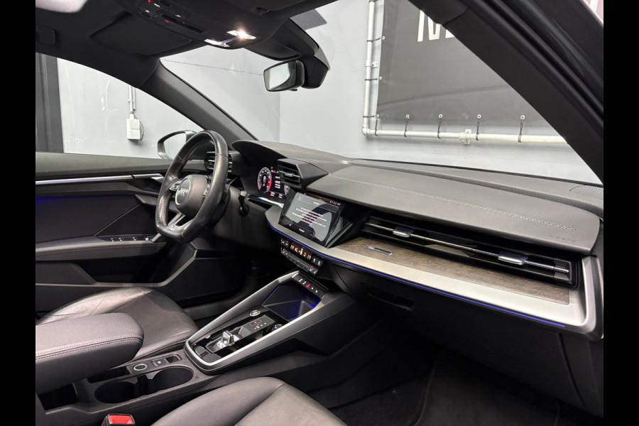 Audi A3 Sportback 35 TFSI S-line Pano