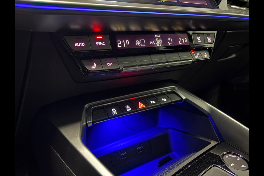 Audi A3 Sportback 35 TFSI S-line Pano