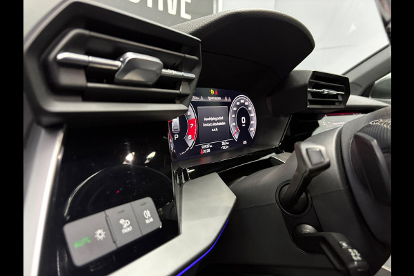 Audi A3 Sportback 35 TFSI S-line Pano