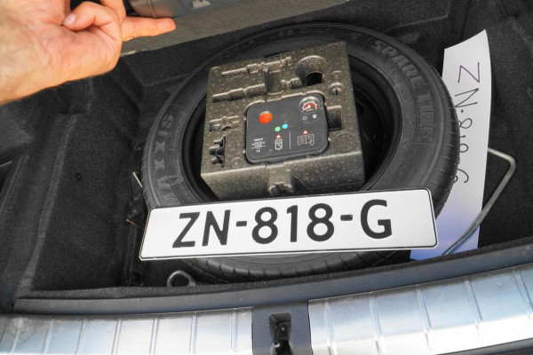 BMW X1 SDrive18d PANO LEDER HEAD-UP