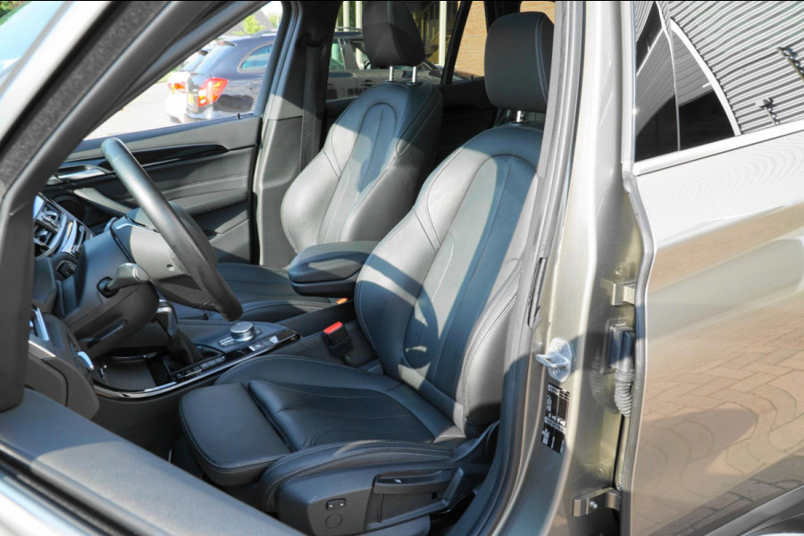 BMW X1 SDrive18d PANO LEDER HEAD-UP