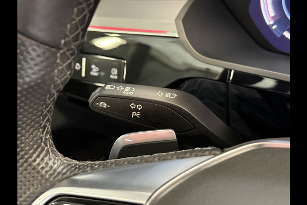 Audi e-tron 55 quattro S edition 95 kWh | S-Line | Pano | B&O | Apple Carplay | Trekhaak