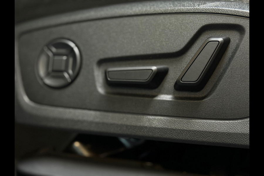 Audi Q3 Sportback 35 TFSI S-LINE|PANO|VIRTUAL|KEYLESS|GARANTIE 2028|CARPLAY|SFEERVERLICHTING|TREKHAAK|DEALER ONDERHOUDEN|VOL!