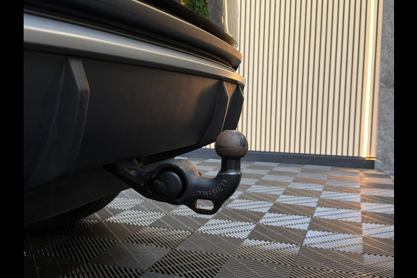 Audi Q3 Sportback 35 TFSI S-LINE|PANO|VIRTUAL|KEYLESS|GARANTIE 2028|CARPLAY|SFEERVERLICHTING|TREKHAAK|DEALER ONDERHOUDEN|VOL!