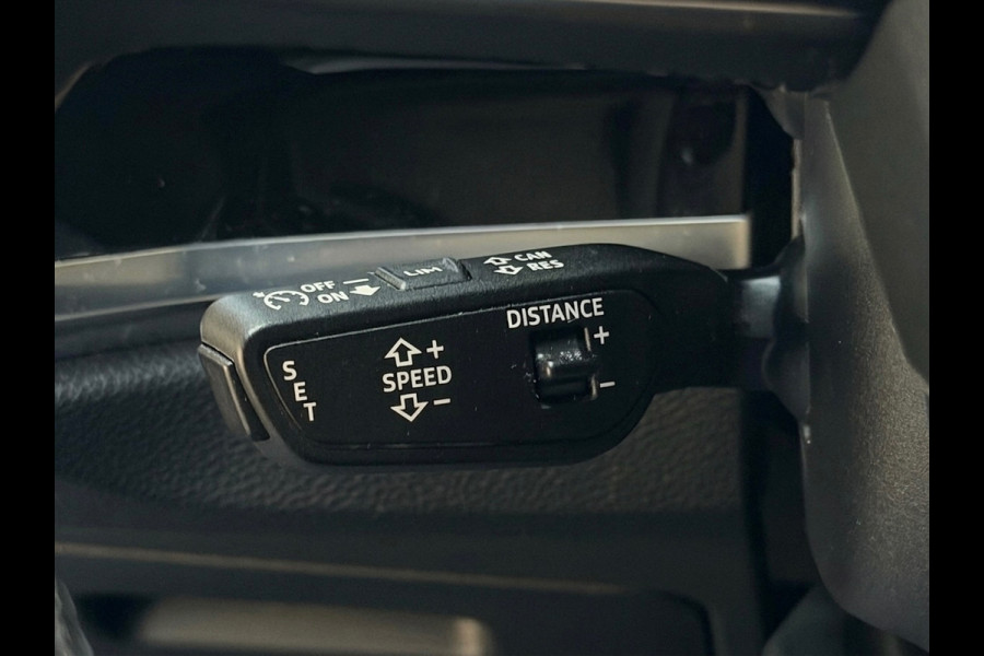 Audi Q3 Sportback 35 TFSI S-LINE|PANO|VIRTUAL|KEYLESS|GARANTIE 2028|CARPLAY|SFEERVERLICHTING|TREKHAAK|DEALER ONDERHOUDEN|VOL!