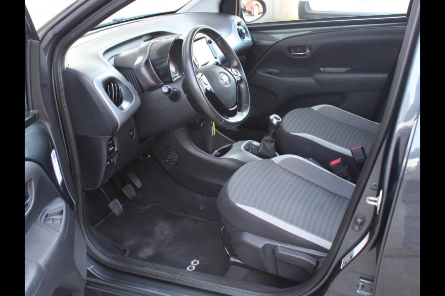 Toyota Aygo 1.0 VVT-i x-play limited | ACHTERUITRIJ CAMERA | APPLE CARPLAY/ANDROID AUTO |