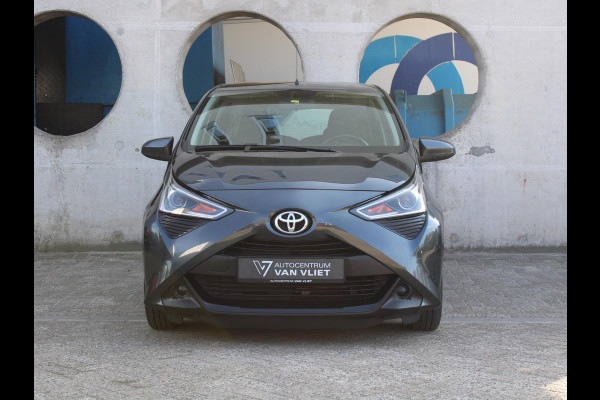 Toyota Aygo 1.0 VVT-i x-play limited | ACHTERUITRIJ CAMERA | APPLE CARPLAY/ANDROID AUTO |