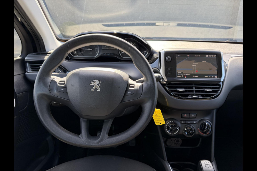 Peugeot 208 1.2 PureTech Active 2e Eigenaar,Navi,Dealer Onderhouden,Airco,Cruise,Carplay,5 Deurs,Net beurt gehad,N.A.P,Apk tot 04-2027