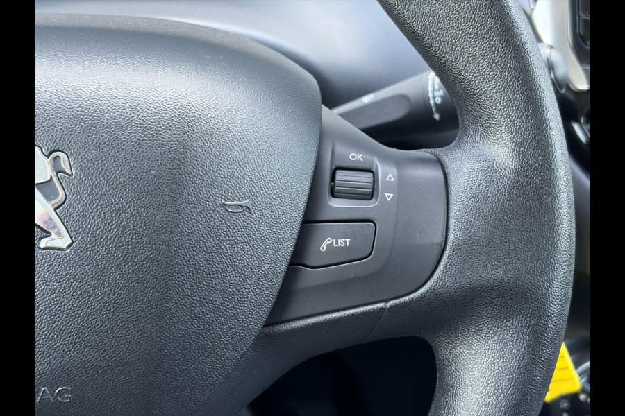 Peugeot 208 1.2 PureTech Active 2e Eigenaar,Navi,Dealer Onderhouden,Airco,Cruise,Carplay,5 Deurs,Net beurt gehad,N.A.P,Apk tot 04-2027