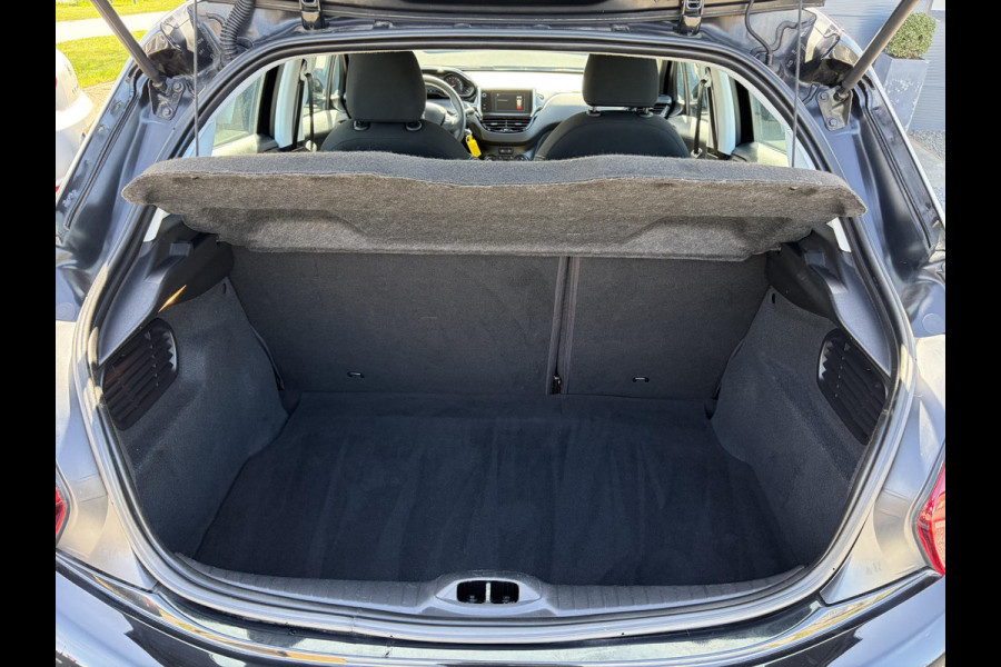 Peugeot 208 1.2 PureTech Active 2e Eigenaar,Navi,Dealer Onderhouden,Airco,Cruise,Carplay,5 Deurs,Net beurt gehad,N.A.P,Apk tot 04-2027