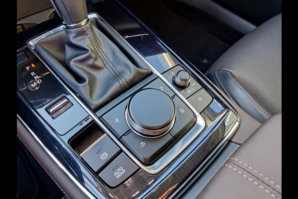 Mazda CX-30 2.0 SkyActiv-X Comfort Automaat | LEDER | AFNEEMBARE TREKHAAK | 360 CAMERA | DEALER ONDERHOUDEN | BOSE |