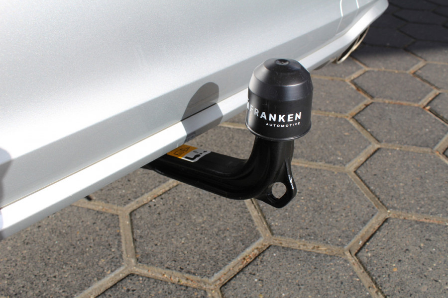 Ford FOCUS Wagon 1.0 EcoBoost Hybrid ST Line X | BLIS | Head-Up | Trekhaak | Adaptieve cruise