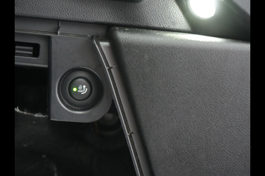 BMW X3 xDrive30e High Executive FACELIFT PHEV 293pk | Trekhaak Af Fabriek | Head Up | Camera | Harman / Kardon | Lederen Sportstoelen Memory & Ventilatie | Keyless | Blis | Stoelen & Stuur Verwarmd | Apple Carplay | Navigatie | DAB | Plug In Hybrid |