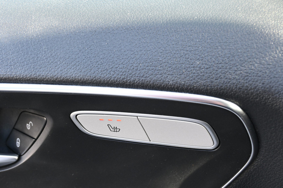 Mercedes-Benz Vito 114 CDI L2 2500 kg Trekhaak, Distronic, Achterdeuren