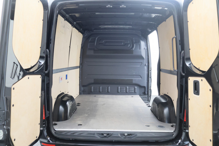 Mercedes-Benz Sprinter 315 CDI Automaat L1H1 Camera, Leer, Airco, Trekhaak, Apple CarPlay, 16”