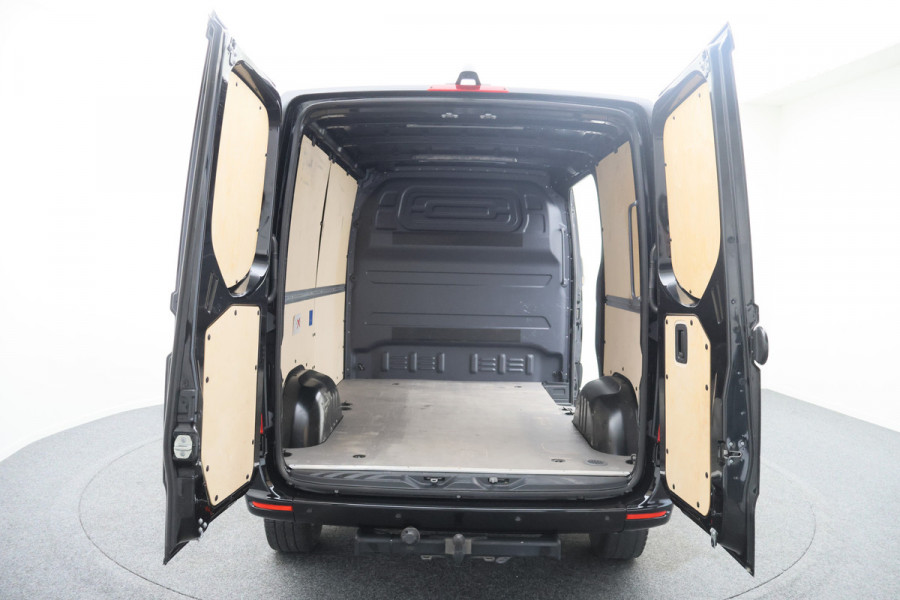 Mercedes-Benz Sprinter 315 CDI Automaat L1H1 Camera, Leer, Airco, Trekhaak, Apple CarPlay, 16”