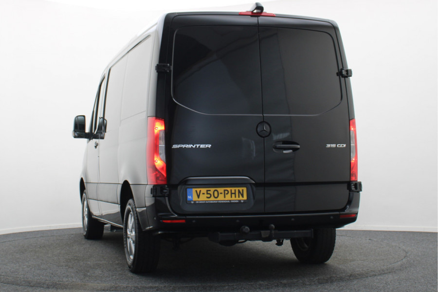 Mercedes-Benz Sprinter 315 CDI Automaat L1H1 Camera, Leer, Airco, Trekhaak, Apple CarPlay, 16”