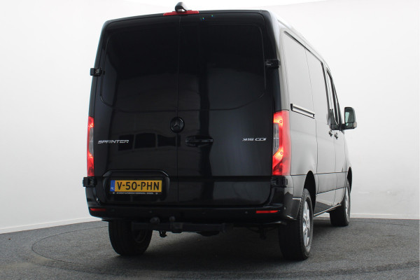 Mercedes-Benz Sprinter 315 CDI Automaat L1H1 Camera, Leer, Airco, Trekhaak, Apple CarPlay, 16”