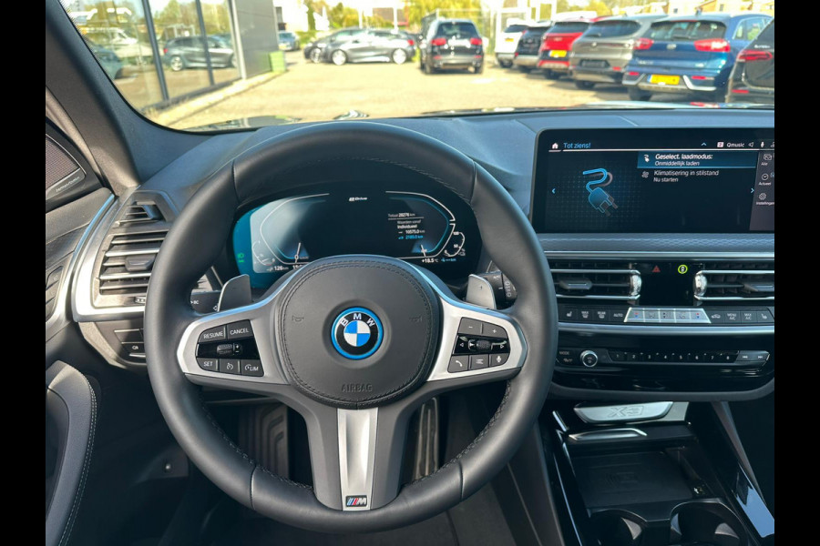 BMW X3 xDrive30e M Sport | Plug-in Hybride | incl. BMW Service Inclusive (5 jaar/100.000 km) | M pakket | Harman Kardon | Sportstoelen | Elektrische stoelen met geheugenfunctie | 360 graden camera | Stoelverwarming | Keyless | Elektrische achterklep | Adaptive Led | High-beam Headlights Control | Head Up Display | Adaptief demping systeem
