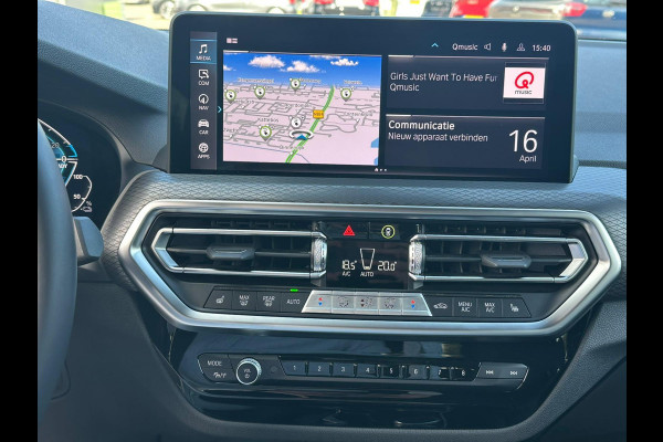 BMW X3 xDrive30e M Sport | Plug-in Hybride | incl. BMW Service Inclusive (5 jaar/100.000 km) | M pakket | Harman Kardon | Sportstoelen | Elektrische stoelen met geheugenfunctie | 360 graden camera | Stoelverwarming | Keyless | Elektrische achterklep | Adaptive Led | High-beam Headlights Control | Head Up Display | Adaptief demping systeem