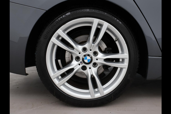 BMW 3 Serie Touring 318i M-SPORT + AFN. TREKHAAK | LEDER SPORTINT. | DIGITALE COCKPIT | STOELVERWARMING