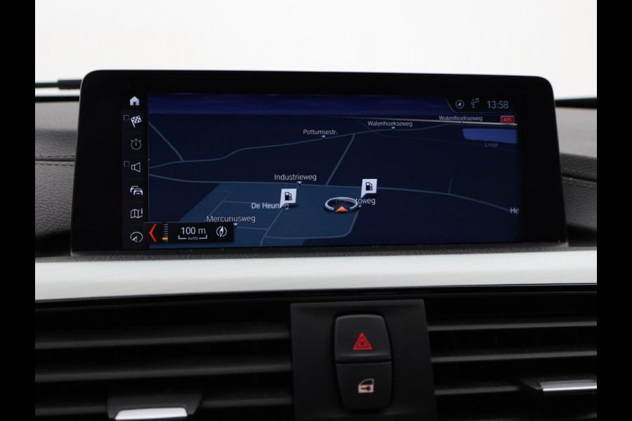 BMW 3 Serie Touring 318i M-SPORT + AFN. TREKHAAK | LEDER SPORTINT. | DIGITALE COCKPIT | STOELVERWARMING