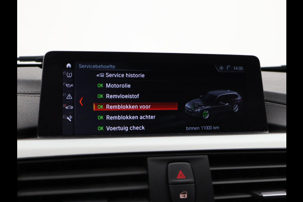 BMW 3 Serie Touring 318i M-SPORT + AFN. TREKHAAK | LEDER SPORTINT. | DIGITALE COCKPIT | STOELVERWARMING