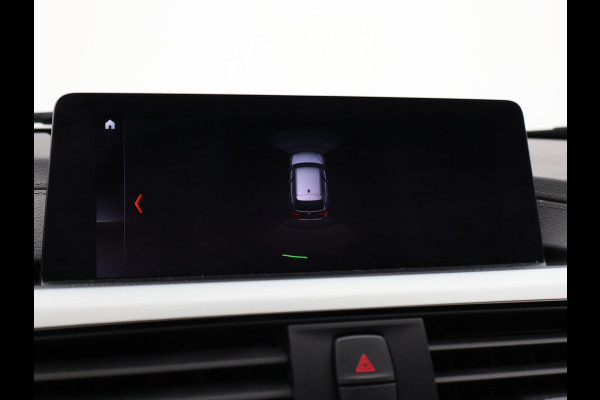 BMW 3 Serie Touring 318i M-SPORT + AFN. TREKHAAK | LEDER SPORTINT. | DIGITALE COCKPIT | STOELVERWARMING