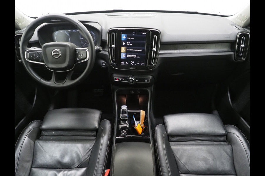 Volvo XC40 1.5 T5 Plug-in hybrid Plus Dark | Leder | Trekhaak | Harman/Kardon | Pilot Assist | Camera | Keyless | Memory | Carplay