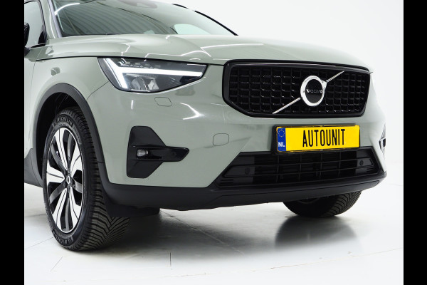Volvo XC40 1.5 T5 Plug-in hybrid Plus Dark | Leder | Trekhaak | Harman/Kardon | Pilot Assist | Camera | Keyless | Memory | Carplay
