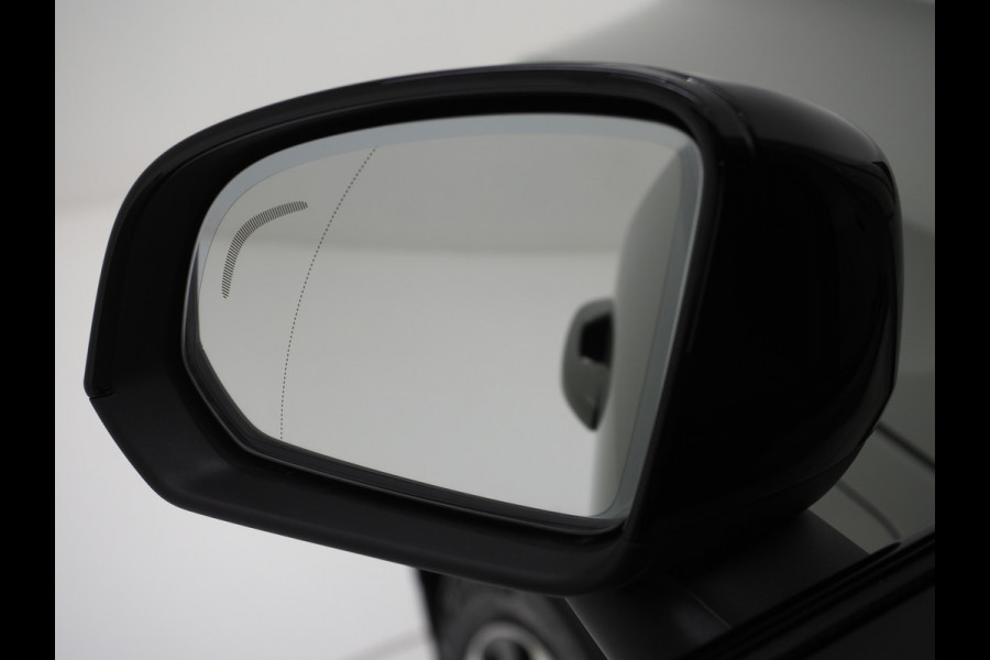 Volvo XC40 1.5 T5 Plug-in hybrid Plus Dark | Leder | Trekhaak | Harman/Kardon | Pilot Assist | Camera | Keyless | Memory | Carplay