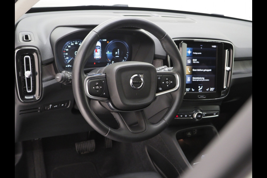 Volvo XC40 1.5 T5 Plug-in hybrid Plus Dark | Leder | Trekhaak | Harman/Kardon | Pilot Assist | Camera | Keyless | Memory | Carplay