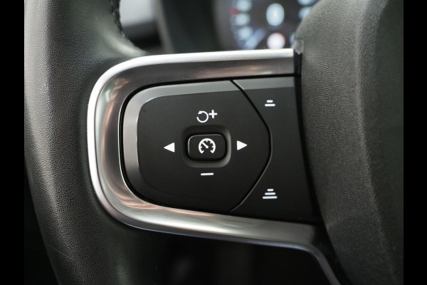 Volvo XC40 1.5 T5 Plug-in hybrid Plus Dark | Leder | Trekhaak | Harman/Kardon | Pilot Assist | Camera | Keyless | Memory | Carplay