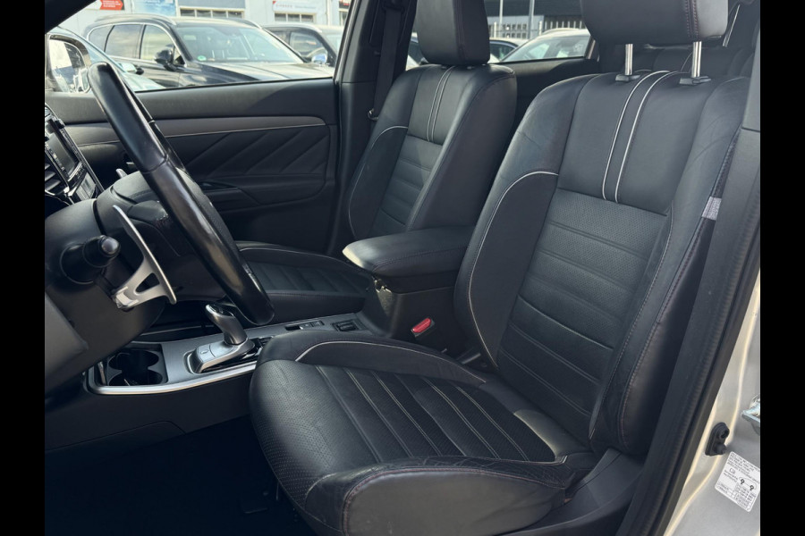 Mitsubishi Outlander 2.0 PHEV S-Edition PANODAK | LEDER | TREKHAAK