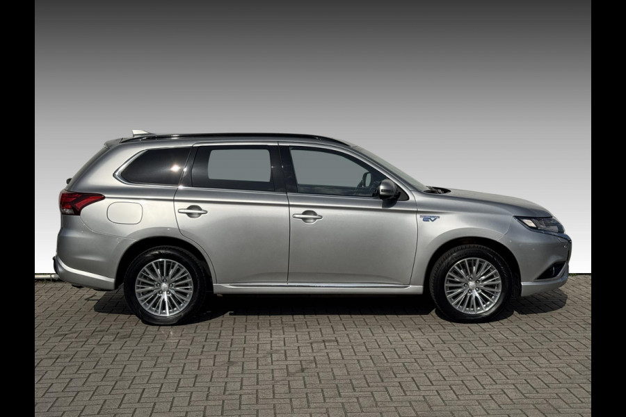 Mitsubishi Outlander 2.0 PHEV S-Edition PANODAK | LEDER | TREKHAAK