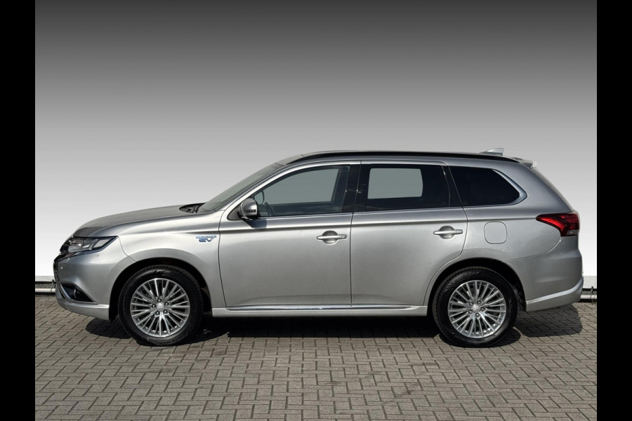 Mitsubishi Outlander 2.0 PHEV S-Edition PANODAK | LEDER | TREKHAAK
