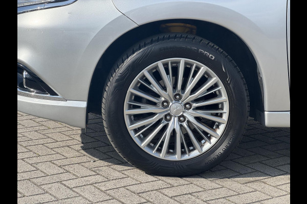 Mitsubishi Outlander 2.0 PHEV S-Edition PANODAK | LEDER | TREKHAAK