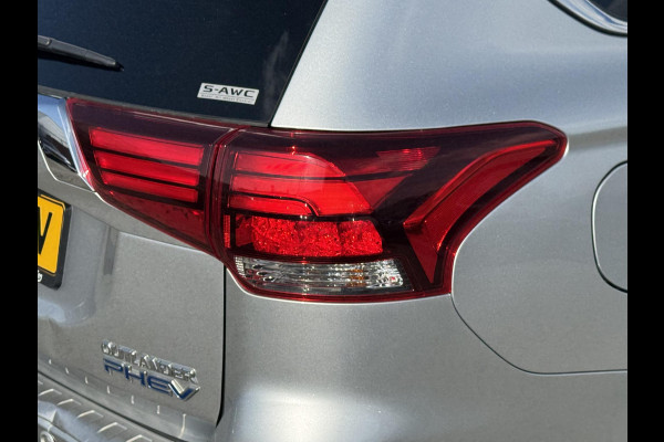 Mitsubishi Outlander 2.0 PHEV S-Edition PANODAK | LEDER | TREKHAAK
