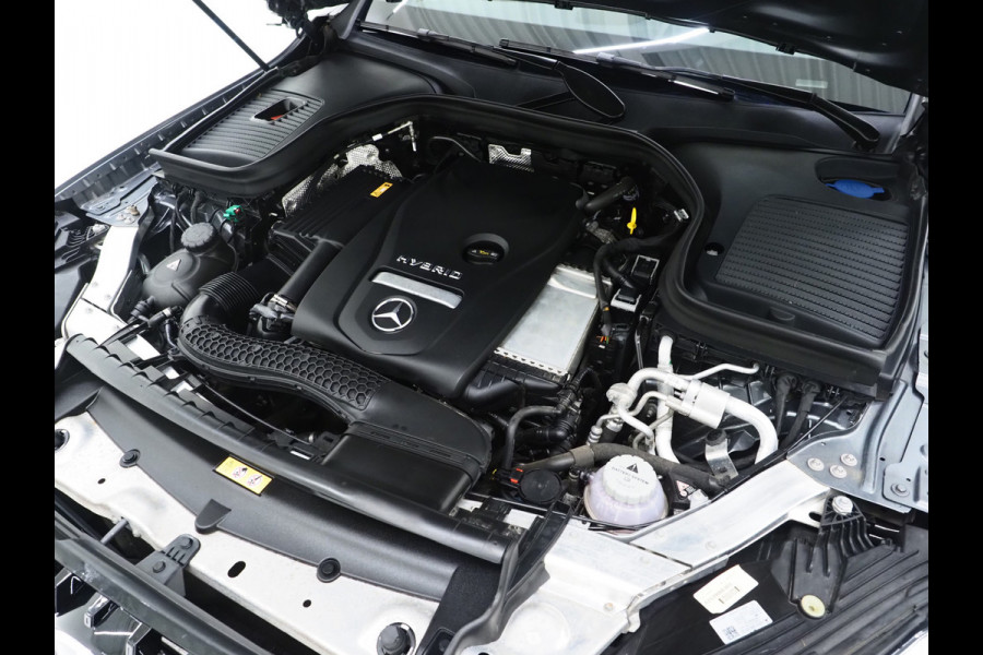 Mercedes-Benz GLC Coupé 300e 4MATIC | Schuifdak | Leder | 360 | Virtual | Sfeerlicht | Keyless | Stoelverwarming | Carplay