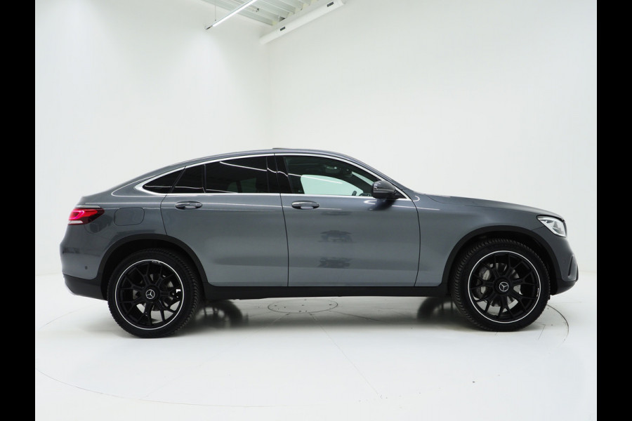 Mercedes-Benz GLC Coupé 300e 4MATIC | Schuifdak | Leder | 360 | Virtual | Sfeerlicht | Keyless | Stoelverwarming | Carplay