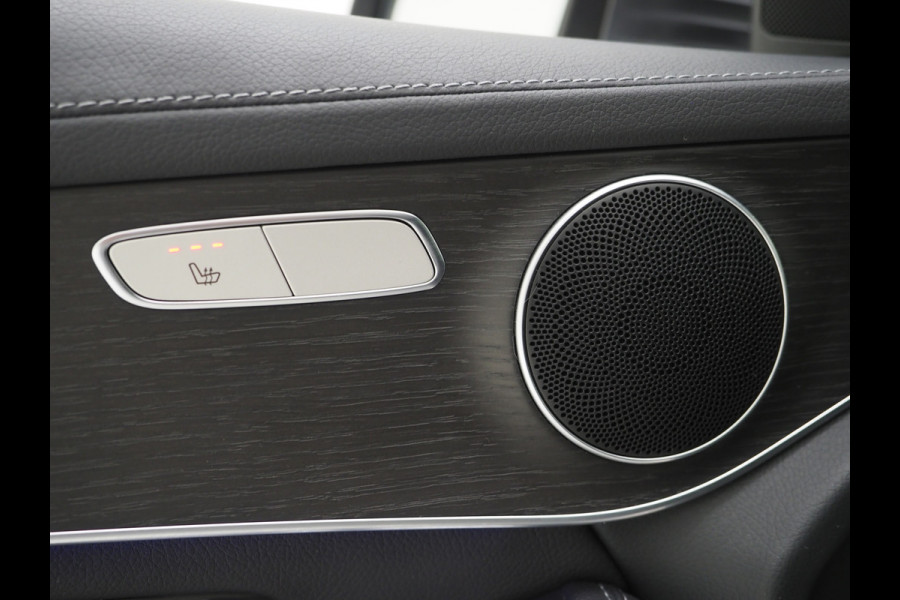 Mercedes-Benz GLC Coupé 300e 4MATIC | Schuifdak | Leder | 360 | Virtual | Sfeerlicht | Keyless | Stoelverwarming | Carplay