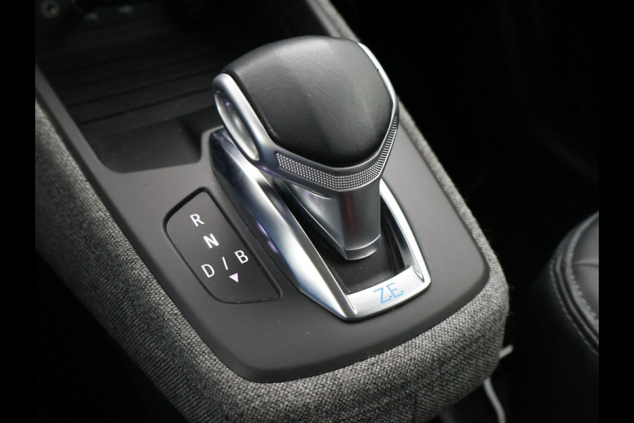 Renault ZOE R135 INTENS 52 kWh ACCU EIGENDOM + APPLE CARPLAY | LED | CAMERA