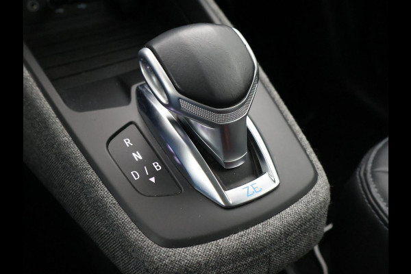 Renault ZOE R135 INTENS 52 kWh ACCU EIGENDOM + APPLE CARPLAY | LED | CAMERA