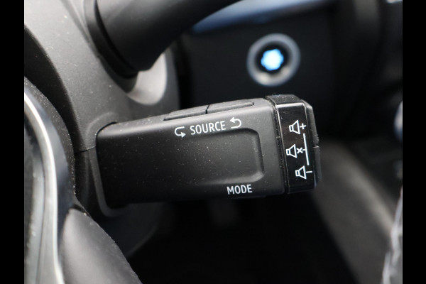 Renault ZOE R135 INTENS 52 kWh ACCU EIGENDOM + APPLE CARPLAY | LED | CAMERA